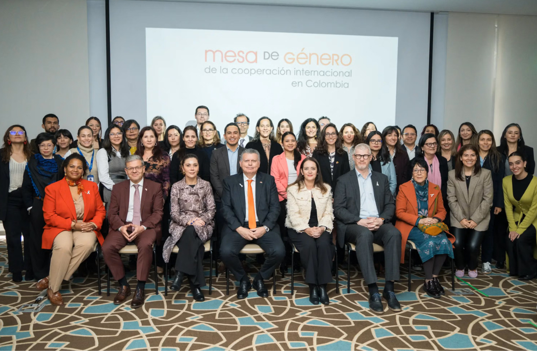 Mujeres en espacios de cooperación entre múltiples países